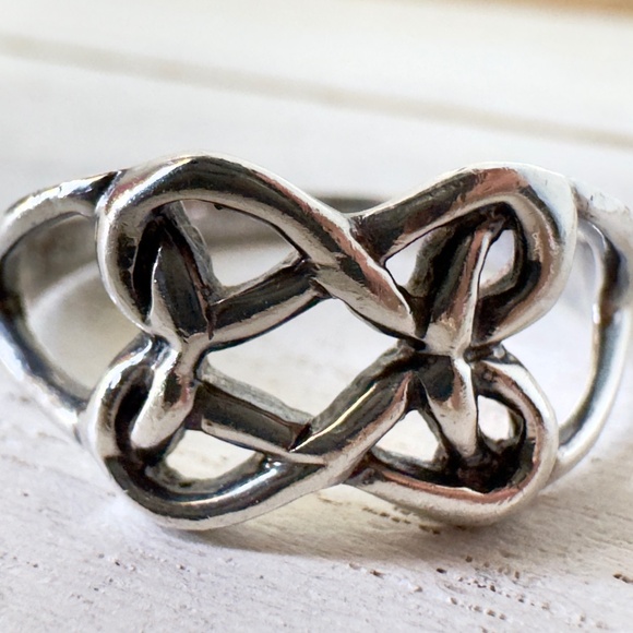 Vintage 925 Sterling Silver Handmade Celtic Knot Ring Size 7.5 - Picture 1 of 6